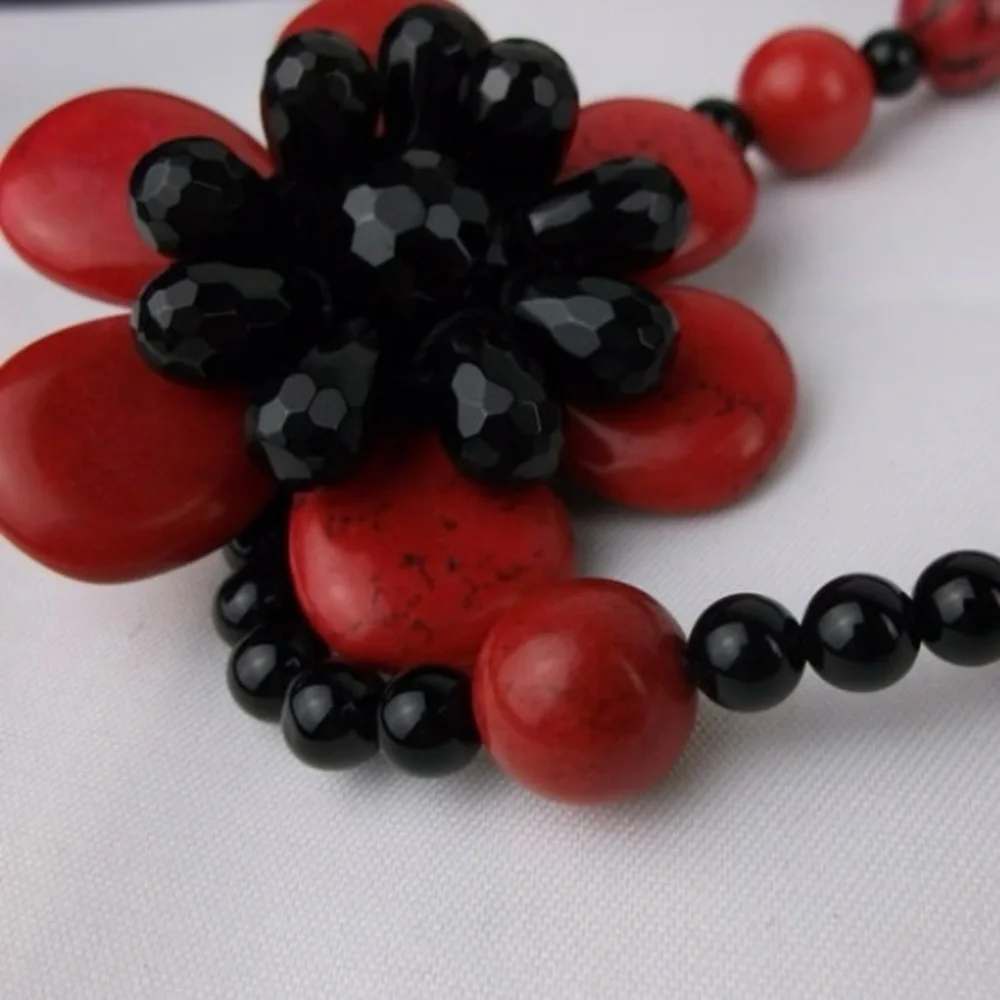 New Boxed Designer Sterling Silver Red Jasper Onyx Flower Necklace 40
